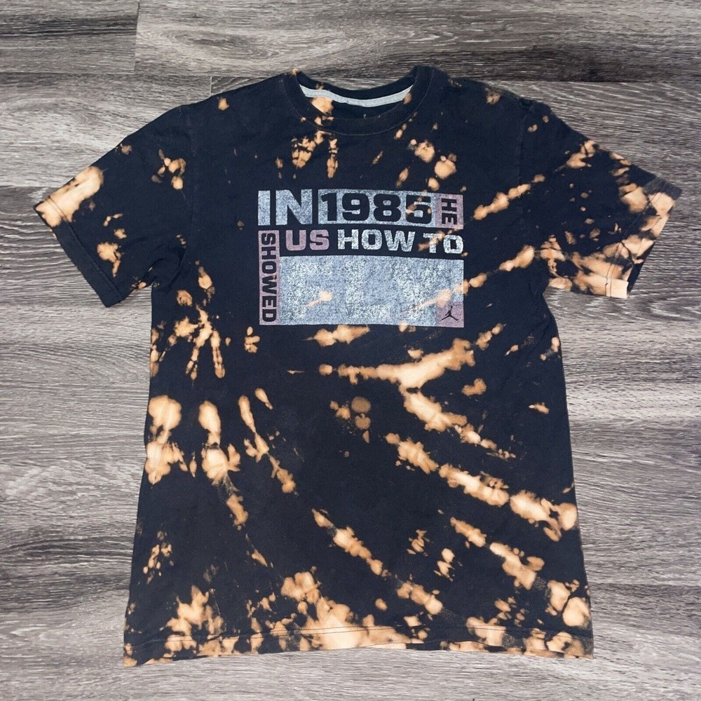Nike Air Jordan "In 1985 He Showed Us How To Fly" T Shirt Size Medium Bleach Dye
